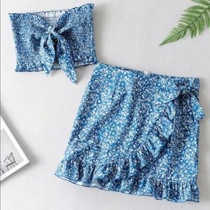 Blue floral set, crop top and skirt